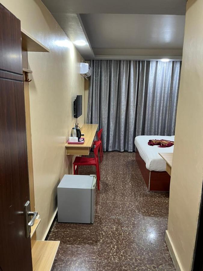 ג'ובה Eastern Plaza Hotel מראה חיצוני תמונה