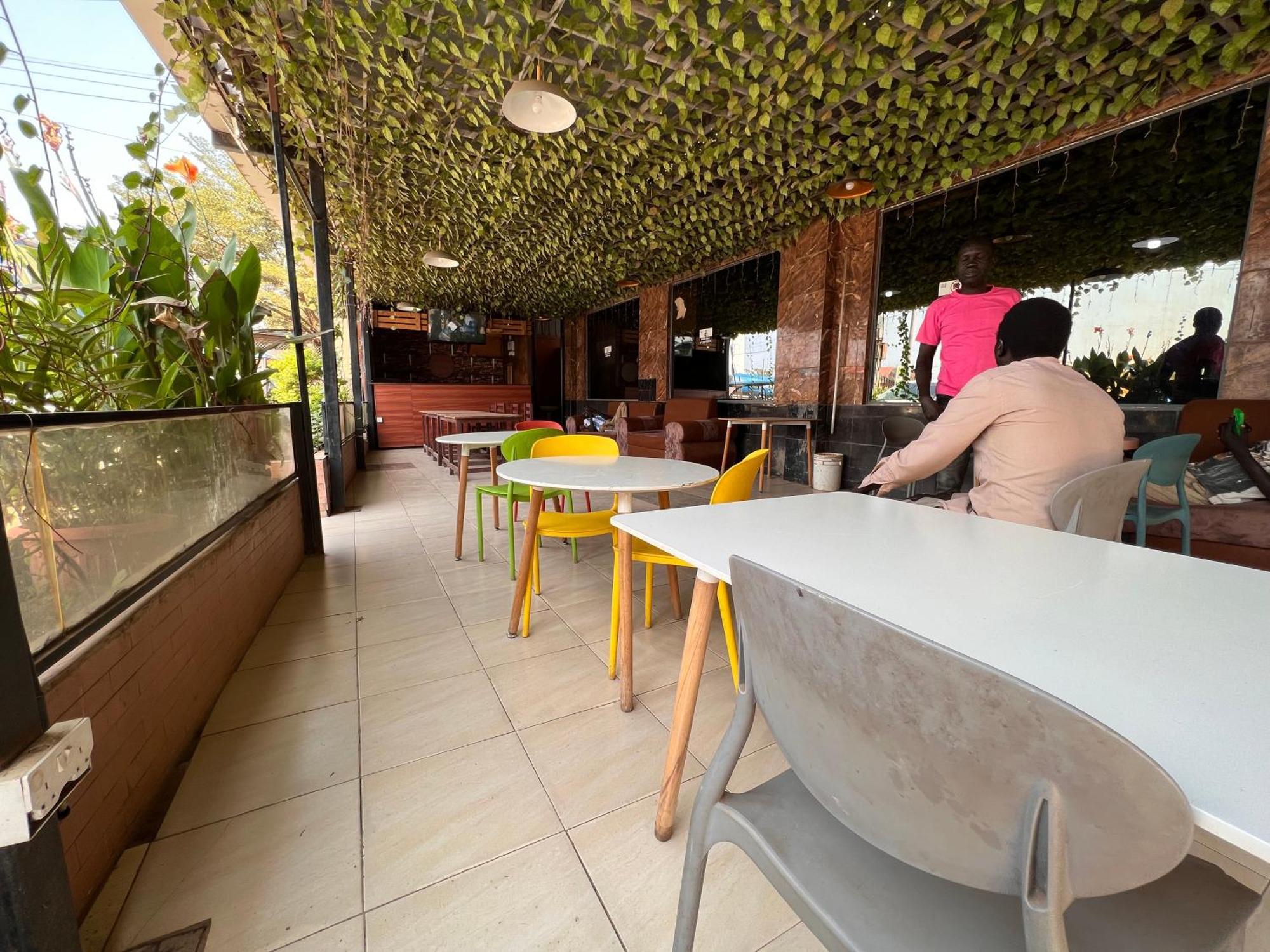 ג'ובה Eastern Plaza Hotel מראה חיצוני תמונה